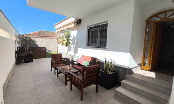 Resale - Villa -
Torre-Pacheco