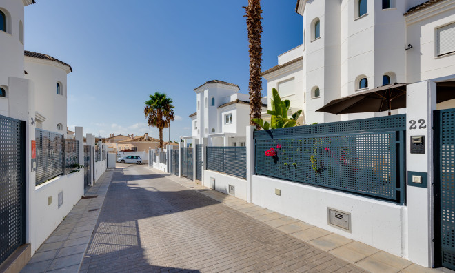 Новое здание - Таунхаус -
San Fulgencio