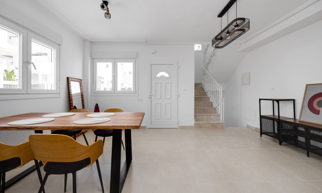 Новое здание - Таунхаус -
San Fulgencio