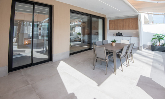 Новое здание - Бунгало -
San Pedro del   Pinatar - San Pedro del Pinatar 