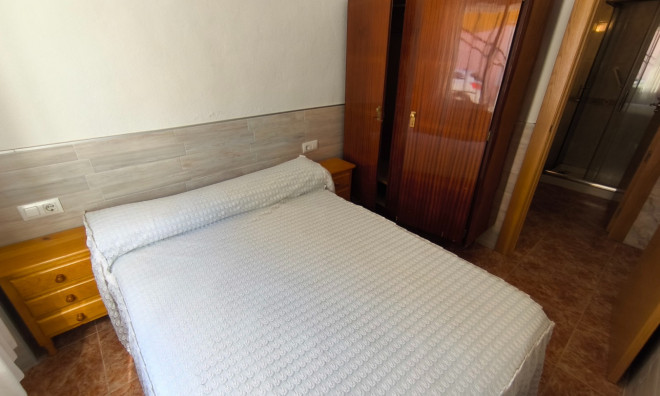 Перепродажа - Бунгало -
Los Alcázares