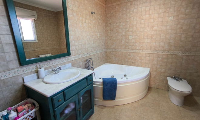 Herverkoop - Villa -
Cartagena