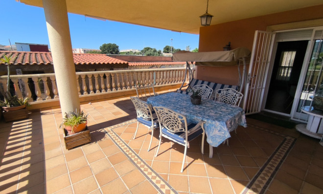 Herverkoop - Villa -
Cartagena