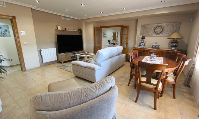 Herverkoop - Villa -
Cartagena