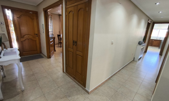 Herverkoop - Villa -
Cartagena