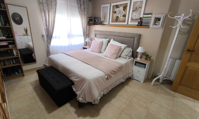 Herverkoop - Villa -
Cartagena