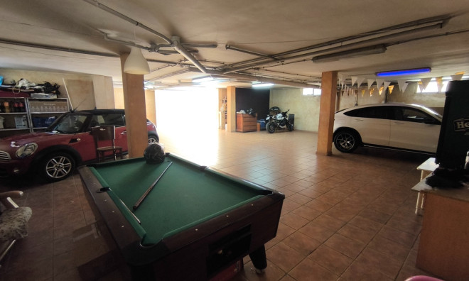 Herverkoop - Villa -
Cartagena