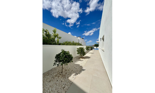 New Build - Townhouse -
Benijofar