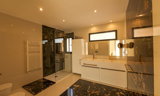 Nieuwbouw Woningen - Villa -
Torrevieja