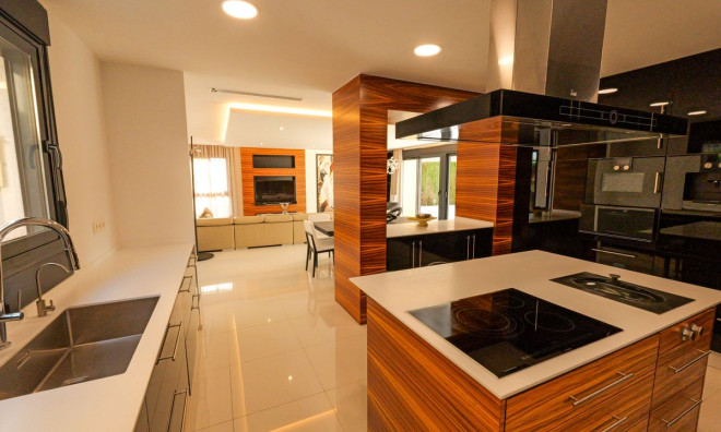 Nieuwbouw Woningen - Villa -
Torrevieja