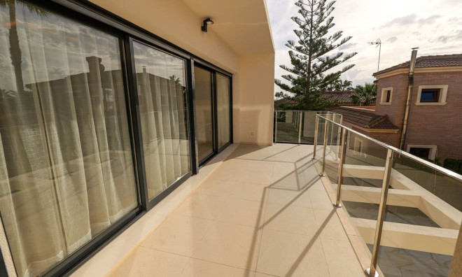 Nieuwbouw Woningen - Villa -
Torrevieja