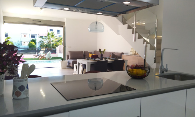 Obra nueva - Villa / Semi pareado -
Orihuela