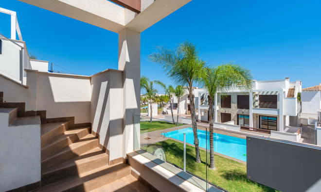 Nybyggnation - Bungalow -
Torrevieja