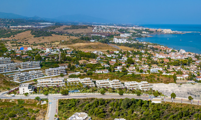 Obra nueva - Ático -
Estepona