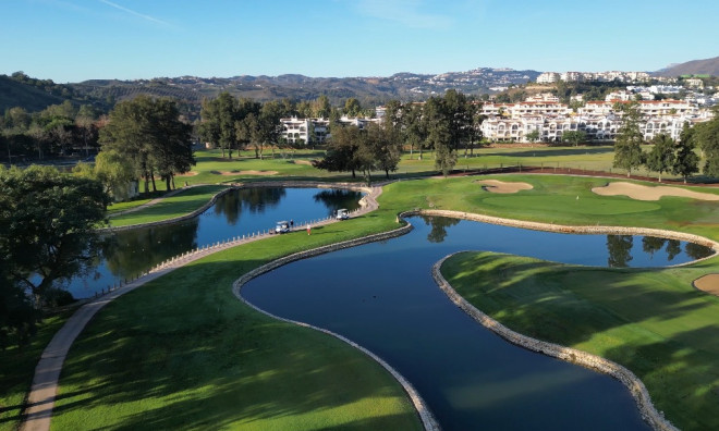 Nybyggnation - Takvåning -
Las Lagunas de Mijas
