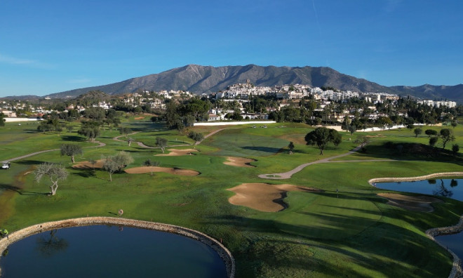 Nybyggnation - Takvåning -
Las Lagunas de Mijas