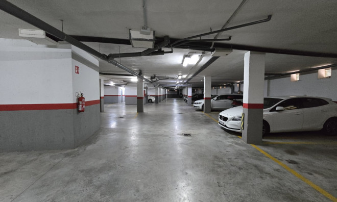 Resale - Apartment / flat -
Murcia