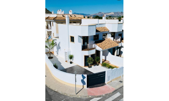 New Build - Villa / Semi semi-detached -
Cox