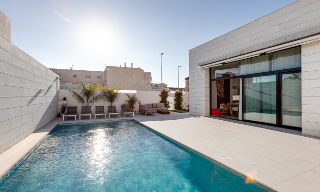 Nouvelle construction - Maison de ville -
Pilar de la Horadada