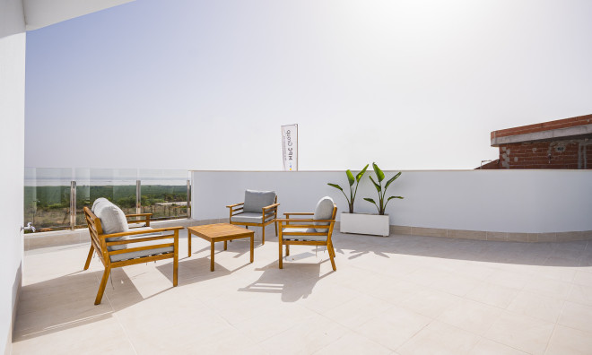 Nieuwbouw Woningen - Villa / Halfvrijstaand -
Torrevieja