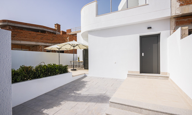 Nieuwbouw Woningen - Villa / Halfvrijstaand -
Torrevieja