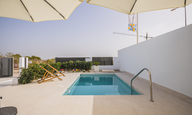 Nieuwbouw Woningen - Villa / Halfvrijstaand -
Torrevieja