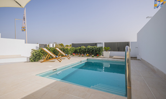Nieuwbouw Woningen - Villa / Halfvrijstaand -
Torrevieja