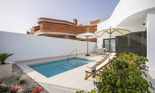 Nieuwbouw Woningen - Villa / Halfvrijstaand -
Torrevieja