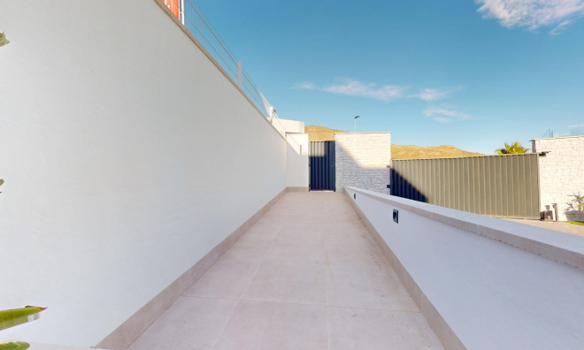 Obra nueva - Adosado -
Finestrat
