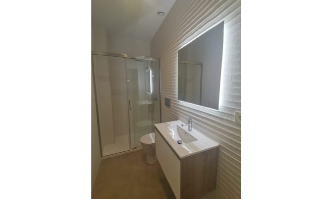 Obra nueva - Apartamento / piso -
Torrevieja