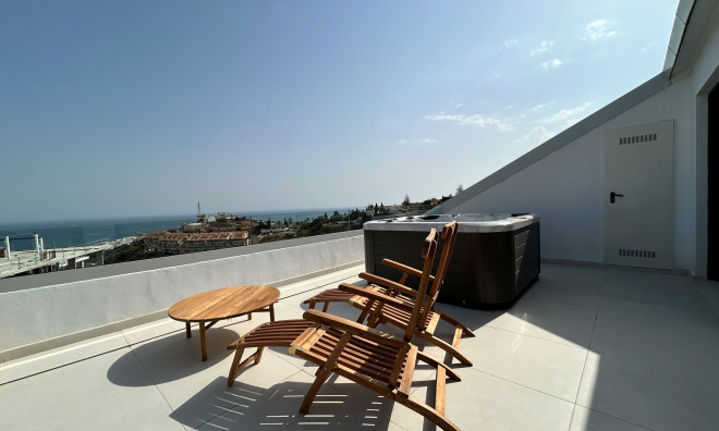 Obra nueva - Ático -
Fuengirola