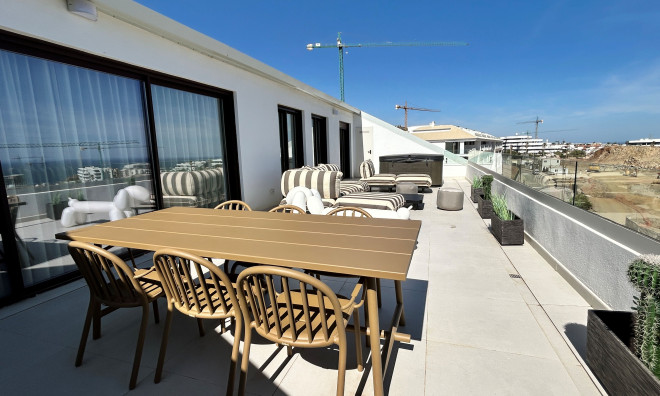 Obra nueva - Ático -
Fuengirola