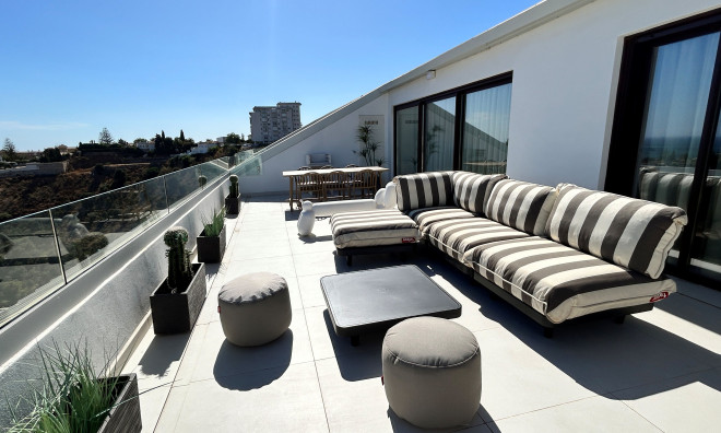Obra nueva - Ático -
Fuengirola