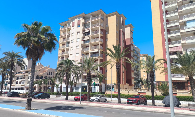 Resale - Apartment / flat -
La Manga Del Mar Menor - San Javier