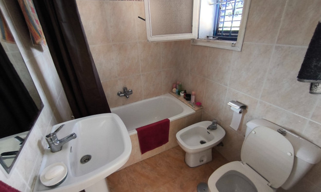 Revente - Maison de ville -
Torrevieja