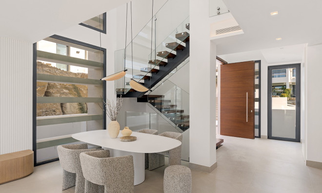 Obra nueva - Villa -
Estepona