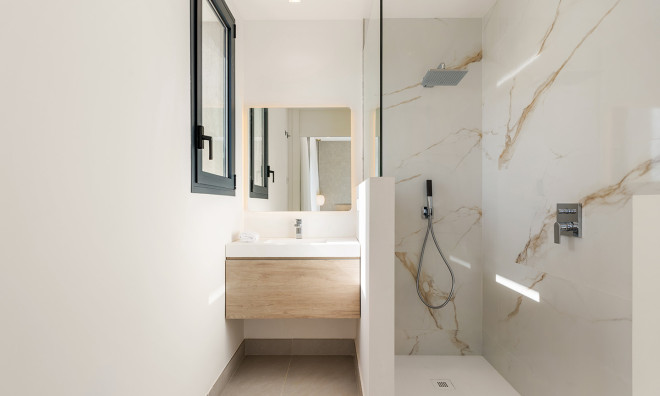 Obra nueva - Villa -
Estepona