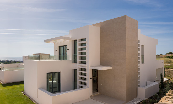 Obra nueva - Villa -
Estepona