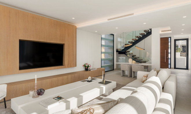 Obra nueva - Villa -
Estepona