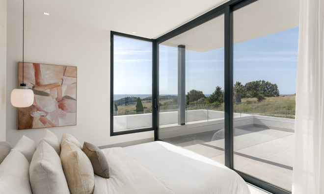 Obra nueva - Villa -
Estepona
