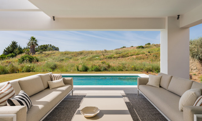 Obra nueva - Villa -
Estepona