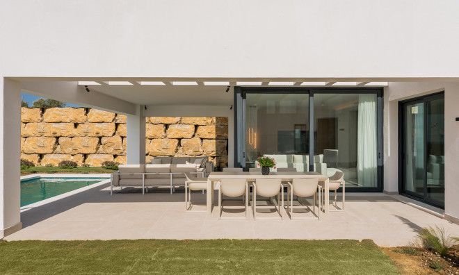 Obra nueva - Villa -
Estepona