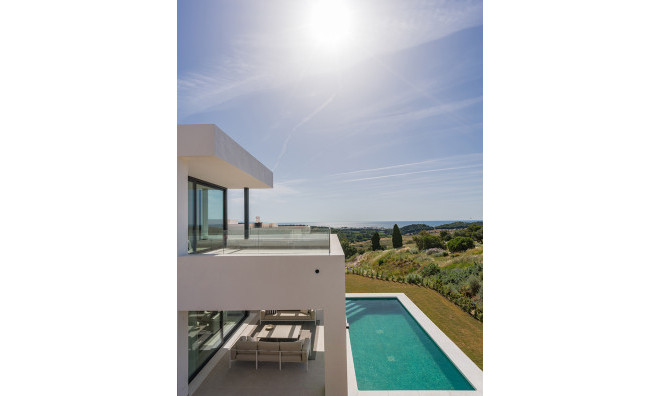 Obra nueva - Villa -
Estepona