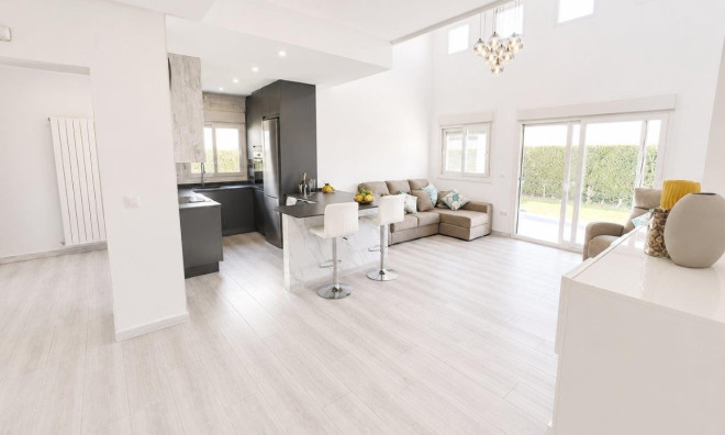 Resale - Villa -
Torre-Pacheco - La Torre Golf