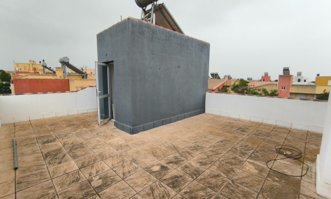 Resale - Villa / Semi semi-detached -
Murcia