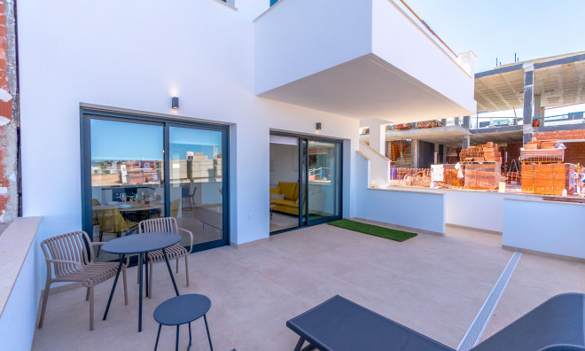 Nybyggnation - Bungalow -
Torrevieja