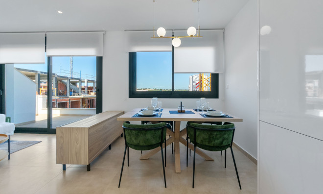 Nybyggnation - Bungalow -
Torrevieja
