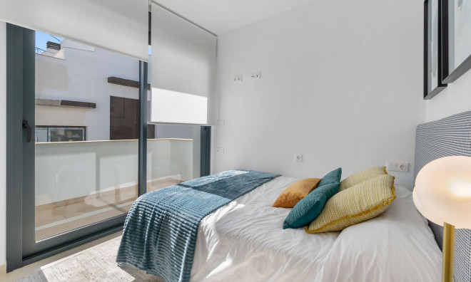 Nybyggnation - Bungalow -
Torrevieja