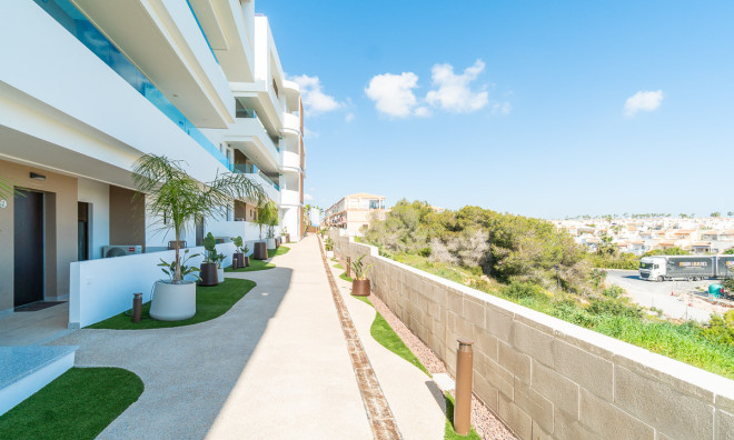 Nybyggnation - Takvåning -
Orihuela Costa