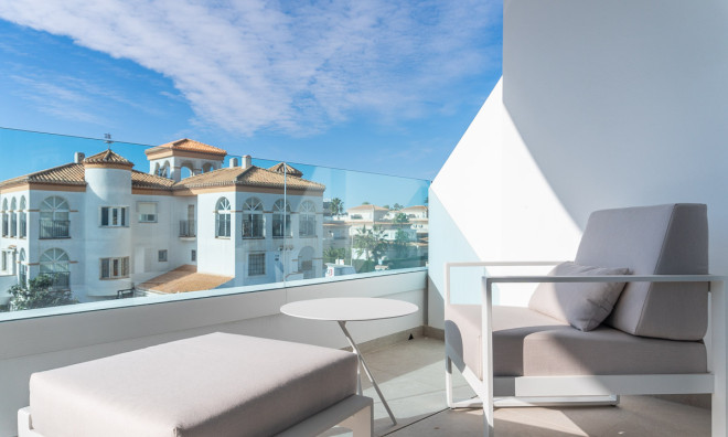 Nybyggnation - Takvåning -
Orihuela Costa